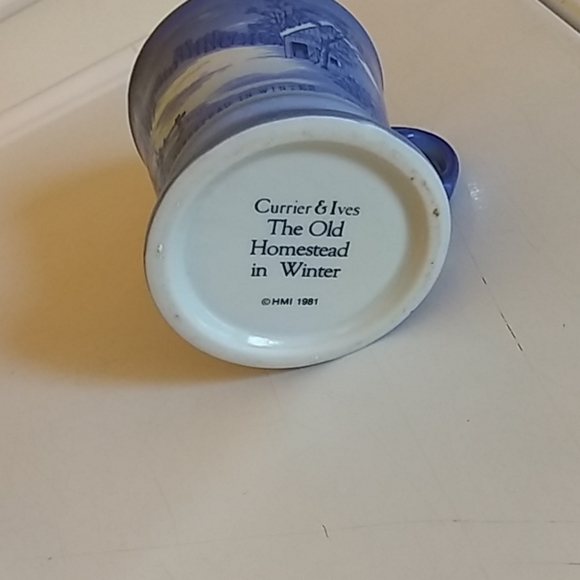 To Currier and Ives winter scene mugs 1981 - Picture 4 of 5
